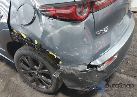 2022 Mazda Cx-30 Carbon Edition из США, поврежденный, VIN 3MVDMBCLXNM409701